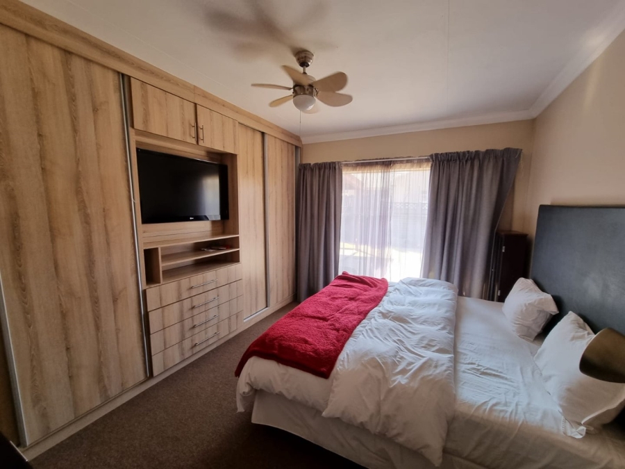 To Let 3 Bedroom Property for Rent in La Provance Free State